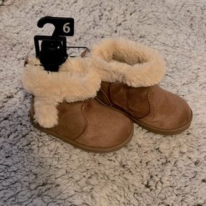 Wonder Nation Size 6 Boots